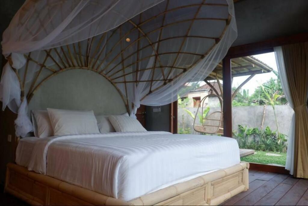Bamboo Villa *
